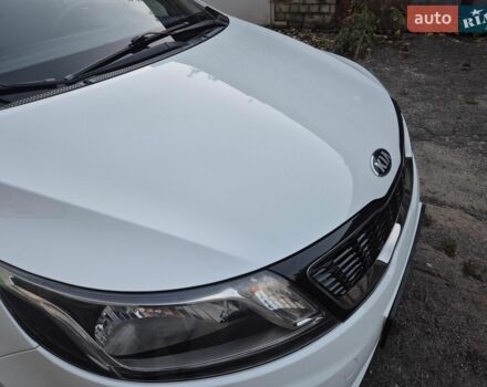 Белый Киа Рио, объемом двигателя 1.6 л и пробегом 156 тыс. км за 8700 $, фото 17 на Automoto.ua