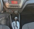 Белый Киа Рио, объемом двигателя 1.4 л и пробегом 212 тыс. км за 6999 $, фото 4 на Automoto.ua