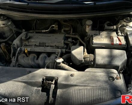 Белый Киа Рио, объемом двигателя 1.4 л и пробегом 176 тыс. км за 8000 $, фото 8 на Automoto.ua