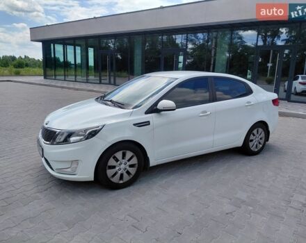 Белый Киа Рио, объемом двигателя 1.59 л и пробегом 181 тыс. км за 6599 $, фото 3 на Automoto.ua