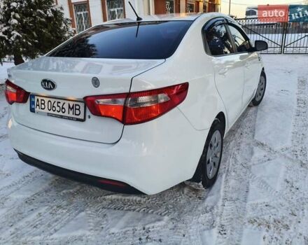 Белый Киа Рио, объемом двигателя 1.4 л и пробегом 144 тыс. км за 7700 $, фото 8 на Automoto.ua