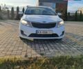 Белый Киа Рио, объемом двигателя 1.4 л и пробегом 177 тыс. км за 7900 $, фото 1 на Automoto.ua