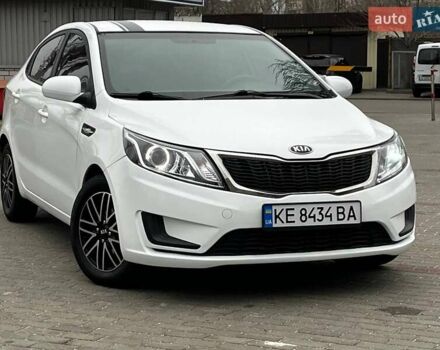 Белый Киа Рио, объемом двигателя 1.4 л и пробегом 125 тыс. км за 8000 $, фото 2 на Automoto.ua