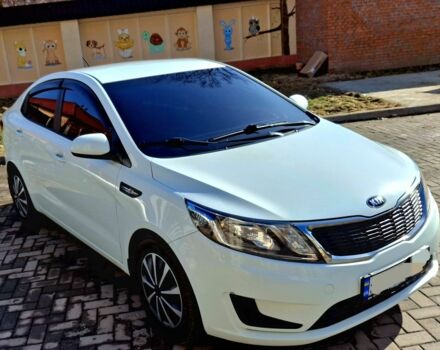 Белый Киа Рио, объемом двигателя 1.4 л и пробегом 87 тыс. км за 8750 $, фото 7 на Automoto.ua