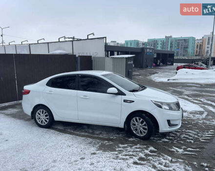 Білий Кіа Ріо, об'ємом двигуна 1.4 л та пробігом 216 тис. км за 7850 $, фото 3 на Automoto.ua