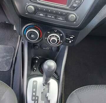 Білий Кіа Ріо, об'ємом двигуна 1.6 л та пробігом 73 тис. км за 9500 $, фото 9 на Automoto.ua