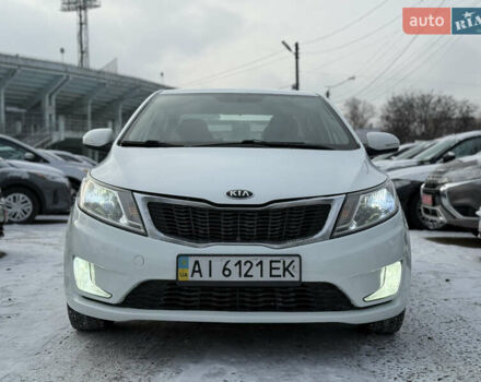 Белый Киа Рио, объемом двигателя 1.6 л и пробегом 148 тыс. км за 7800 $, фото 7 на Automoto.ua