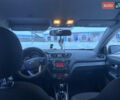 Белый Киа Рио, объемом двигателя 1.4 л и пробегом 130 тыс. км за 6900 $, фото 5 на Automoto.ua