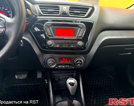 Белый Киа Рио, объемом двигателя 1.6 л и пробегом 0 тыс. км за 7800 $, фото 7 на Automoto.ua