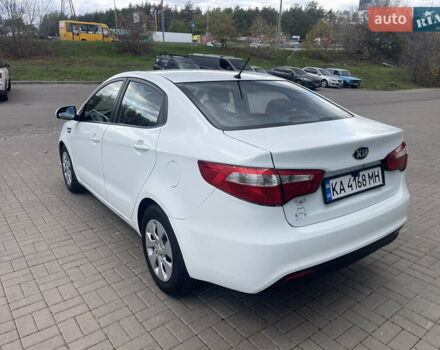 Білий Кіа Ріо, об'ємом двигуна 1.4 л та пробігом 141 тис. км за 6500 $, фото 5 на Automoto.ua