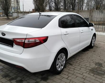 Білий Кіа Ріо, об'ємом двигуна 1.4 л та пробігом 84 тис. км за 8200 $, фото 3 на Automoto.ua
