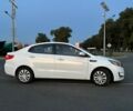 Белый Киа Рио, объемом двигателя 1.4 л и пробегом 190 тыс. км за 7000 $, фото 3 на Automoto.ua
