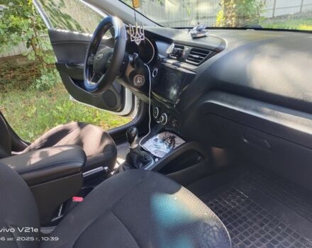 Белый Киа Рио, объемом двигателя 1.4 л и пробегом 138 тыс. км за 6200 $, фото 10 на Automoto.ua
