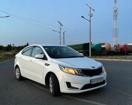 Белый Киа Рио, объемом двигателя 1.4 л и пробегом 190 тыс. км за 7000 $, фото 2 на Automoto.ua