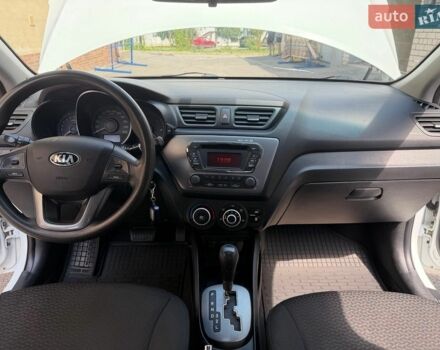 Белый Киа Рио, объемом двигателя 1.4 л и пробегом 143 тыс. км за 9199 $, фото 23 на Automoto.ua