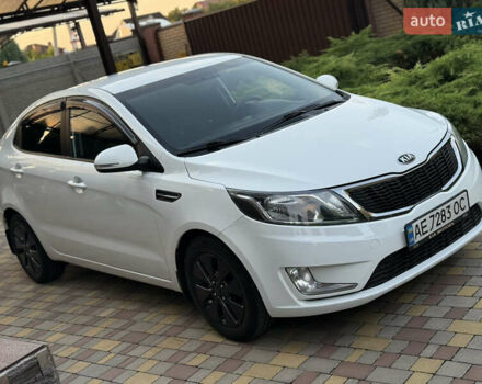 Белый Киа Рио, объемом двигателя 1.59 л и пробегом 138 тыс. км за 9333 $, фото 3 на Automoto.ua