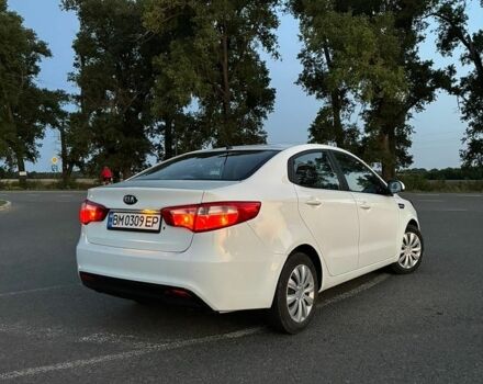 Белый Киа Рио, объемом двигателя 1.4 л и пробегом 190 тыс. км за 7000 $, фото 4 на Automoto.ua