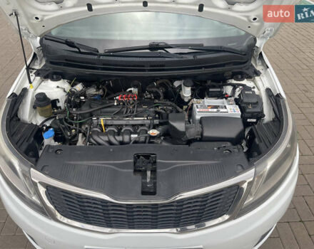 Білий Кіа Ріо, об'ємом двигуна 1.4 л та пробігом 141 тис. км за 6500 $, фото 17 на Automoto.ua