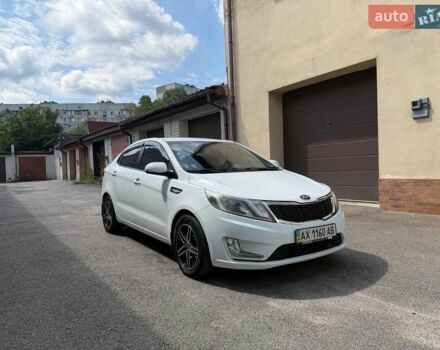 Белый Киа Рио, объемом двигателя 1.4 л и пробегом 143 тыс. км за 9199 $, фото 3 на Automoto.ua