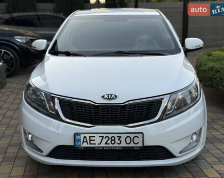 Белый Киа Рио, объемом двигателя 1.59 л и пробегом 138 тыс. км за 9333 $, фото 5 на Automoto.ua