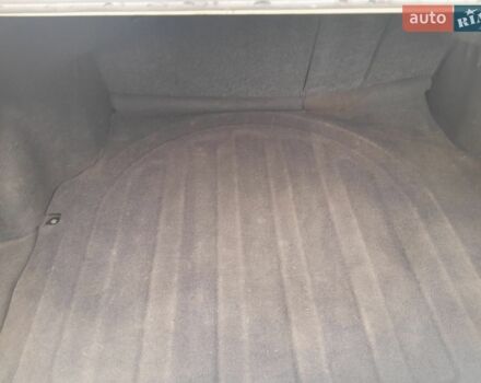 Білий Кіа Ріо, об'ємом двигуна 1.59 л та пробігом 150 тис. км за 7500 $, фото 8 на Automoto.ua