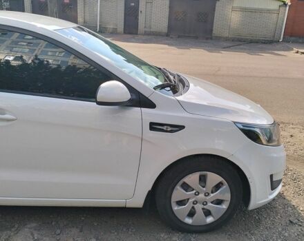 Білий Кіа Ріо, об'ємом двигуна 1.4 л та пробігом 84 тис. км за 8200 $, фото 7 на Automoto.ua
