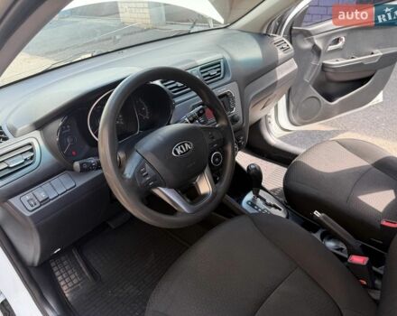 Белый Киа Рио, объемом двигателя 1.4 л и пробегом 143 тыс. км за 9199 $, фото 9 на Automoto.ua