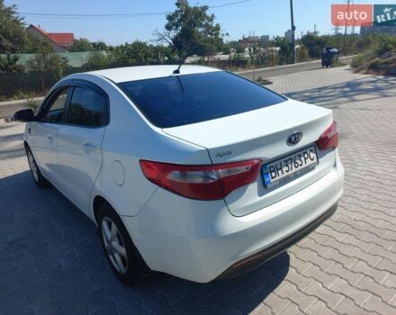Белый Киа Рио, объемом двигателя 1.6 л и пробегом 218 тыс. км за 8000 $, фото 5 на Automoto.ua