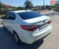 Белый Киа Рио, объемом двигателя 1.6 л и пробегом 218 тыс. км за 8000 $, фото 5 на Automoto.ua