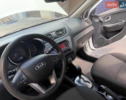 Белый Киа Рио, объемом двигателя 1.4 л и пробегом 143 тыс. км за 9199 $, фото 17 на Automoto.ua