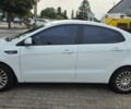Белый Киа Рио, объемом двигателя 1.4 л и пробегом 156 тыс. км за 6500 $, фото 1 на Automoto.ua