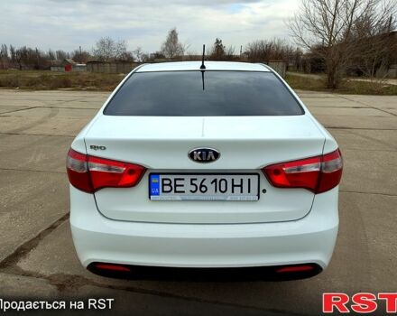 Белый Киа Рио, объемом двигателя 1.4 л и пробегом 163 тыс. км за 7800 $, фото 5 на Automoto.ua