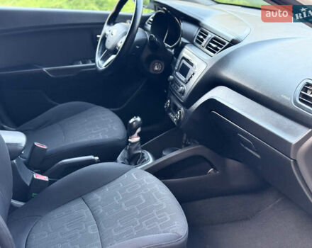 Белый Киа Рио, объемом двигателя 1.59 л и пробегом 138 тыс. км за 9333 $, фото 27 на Automoto.ua