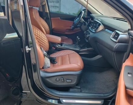 Белый Киа Рио, объемом двигателя 1.59 л и пробегом 150 тыс. км за 7500 $, фото 7 на Automoto.ua