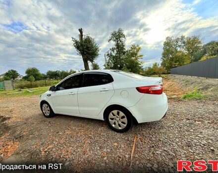 Белый Киа Рио, объемом двигателя 1.6 л и пробегом 255 тыс. км за 6200 $, фото 3 на Automoto.ua