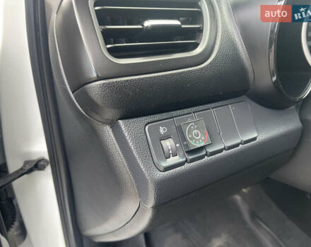 Білий Кіа Ріо, об'ємом двигуна 1.4 л та пробігом 141 тис. км за 6500 $, фото 7 на Automoto.ua