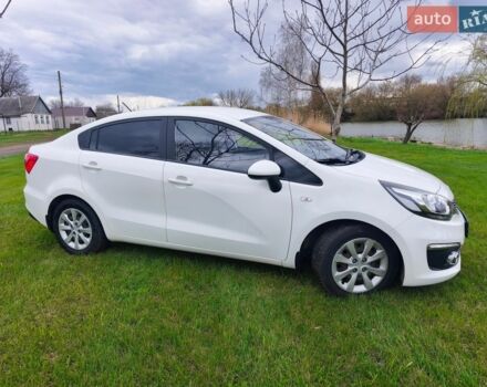 Белый Киа Рио, объемом двигателя 1.25 л и пробегом 85 тыс. км за 7600 $, фото 5 на Automoto.ua