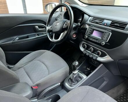 Белый Киа Рио, объемом двигателя 1.4 л и пробегом 149 тыс. км за 6700 $, фото 5 на Automoto.ua