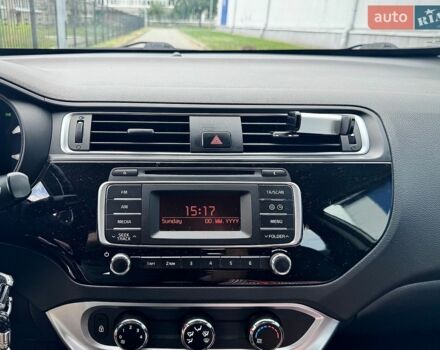 Белый Киа Рио, объемом двигателя 1.4 л и пробегом 160 тыс. км за 9100 $, фото 12 на Automoto.ua