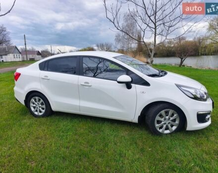 Белый Киа Рио, объемом двигателя 1.25 л и пробегом 85 тыс. км за 7600 $, фото 4 на Automoto.ua