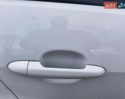 Белый Киа Рио, объемом двигателя 1.25 л и пробегом 85 тыс. км за 8100 $, фото 9 на Automoto.ua
