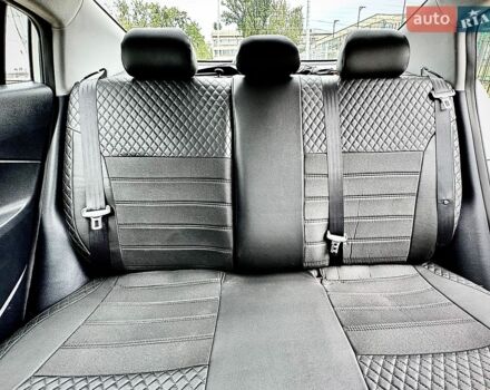Белый Киа Рио, объемом двигателя 1.4 л и пробегом 160 тыс. км за 9100 $, фото 13 на Automoto.ua
