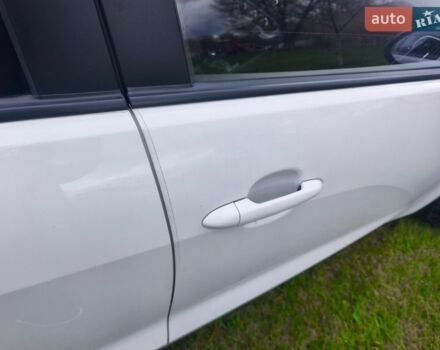 Белый Киа Рио, объемом двигателя 1.25 л и пробегом 85 тыс. км за 8100 $, фото 11 на Automoto.ua
