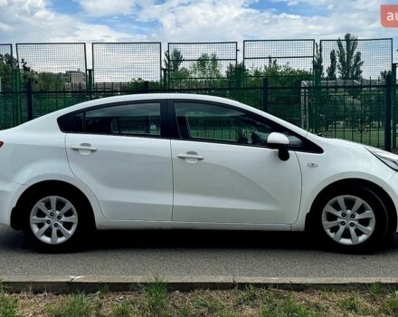 Белый Киа Рио, объемом двигателя 1.4 л и пробегом 160 тыс. км за 9100 $, фото 1 на Automoto.ua