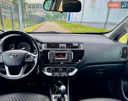 Белый Киа Рио, объемом двигателя 1.4 л и пробегом 160 тыс. км за 9100 $, фото 14 на Automoto.ua