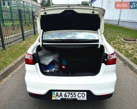 Белый Киа Рио, объемом двигателя 1.4 л и пробегом 160 тыс. км за 9100 $, фото 4 на Automoto.ua