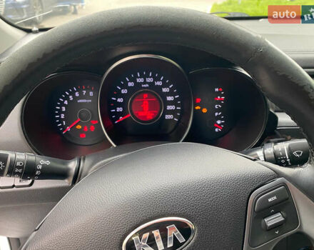 Білий Кіа Ріо, об'ємом двигуна 1.4 л та пробігом 155 тис. км за 11100 $, фото 1 на Automoto.ua
