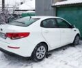 Білий Кіа Ріо, об'ємом двигуна 1.4 л та пробігом 10 тис. км за 11000 $, фото 4 на Automoto.ua