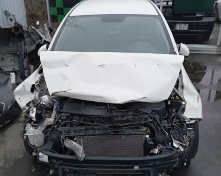 Белый Киа Рио, объемом двигателя 1.4 л и пробегом 85 тыс. км за 3000 $, фото 7 на Automoto.ua