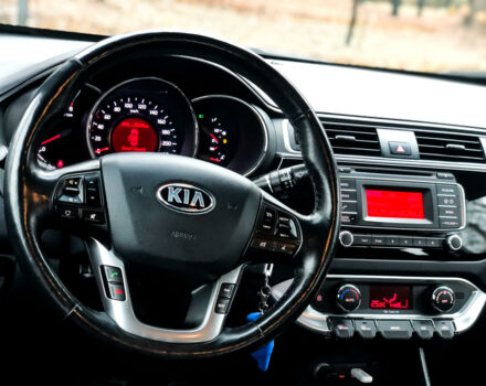 Белый Киа Рио, объемом двигателя 1.4 л и пробегом 8 тыс. км за 11999 $, фото 8 на Automoto.ua